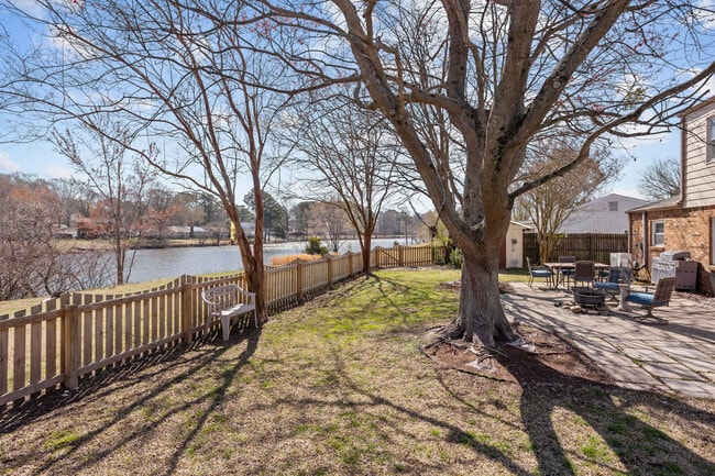 Building Photo - 5100 Egham Ct
