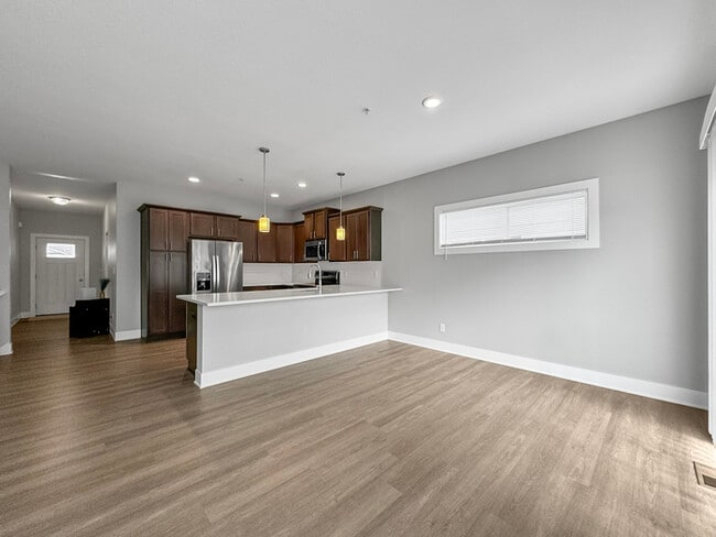 Building Photo - 4461 Lower Beaver Rd