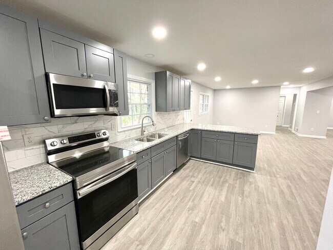 Kitchen - 1695 Buford Dr