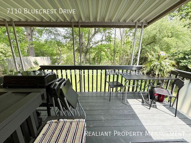 Building Photo - 7110 Bluecrest Dr