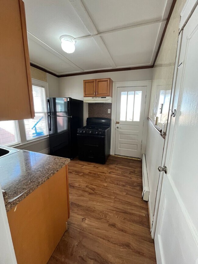 Building Photo - 128-130 Mildred Ave.