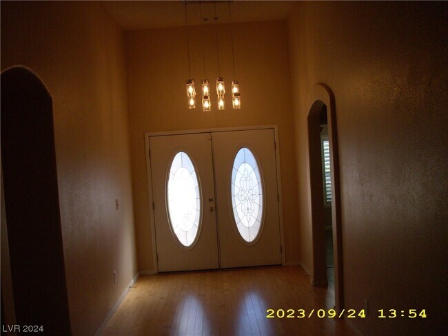 Building Photo - 8788 Rio Grande Falls Ave