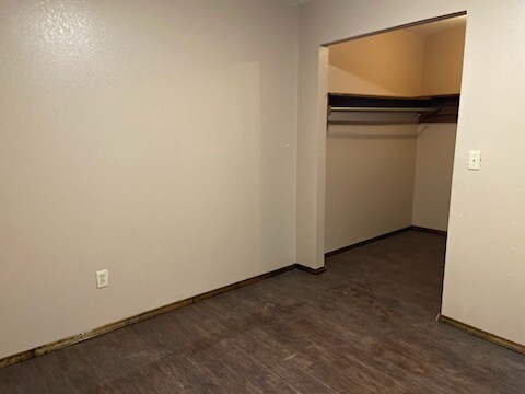 Building Photo - 902 Cynthia St