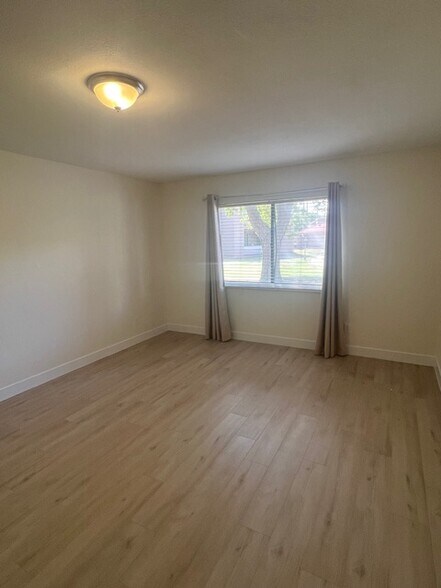 Generous bedroom - 2146 W Isabella Ave