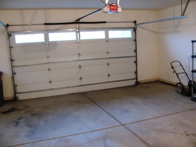 Building Photo - RANCH STYLE HOME LOCATED IN THE PROMONTORY!