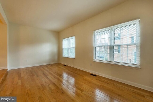 Building Photo - 734 Ivy League Ln