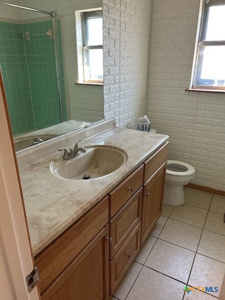 Building Photo - 2310 Zinnia Ct