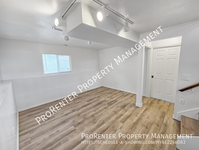 Building Photo - 3099 W 8565 S