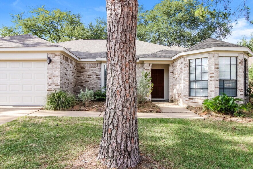 Primary Photo - 17911 Poppy Trails Ln