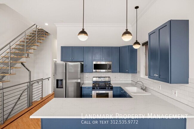 Building Photo - 1755 N Artesian Ave