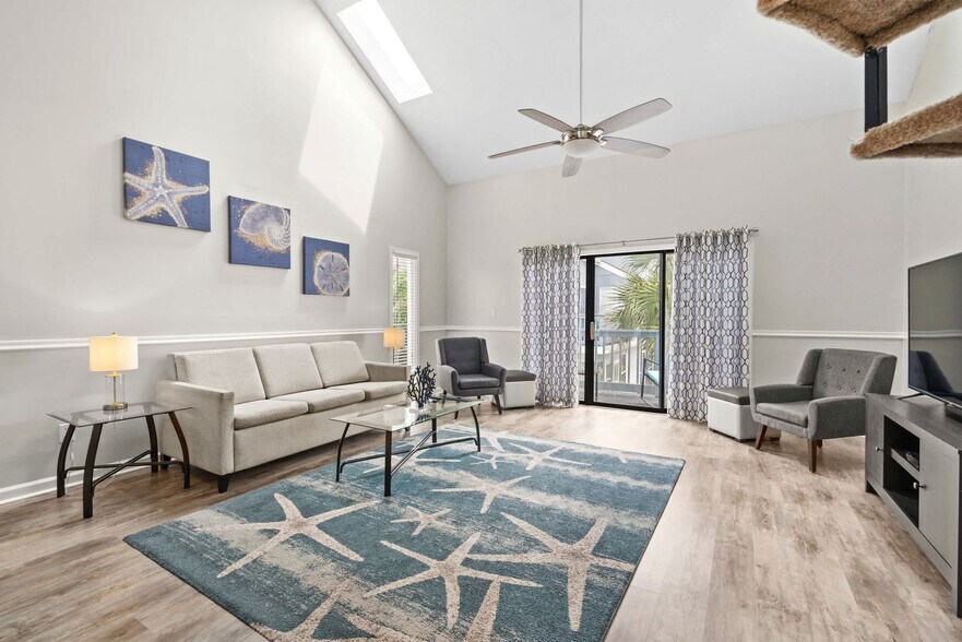 Building Photo - 1890 Colony Dr