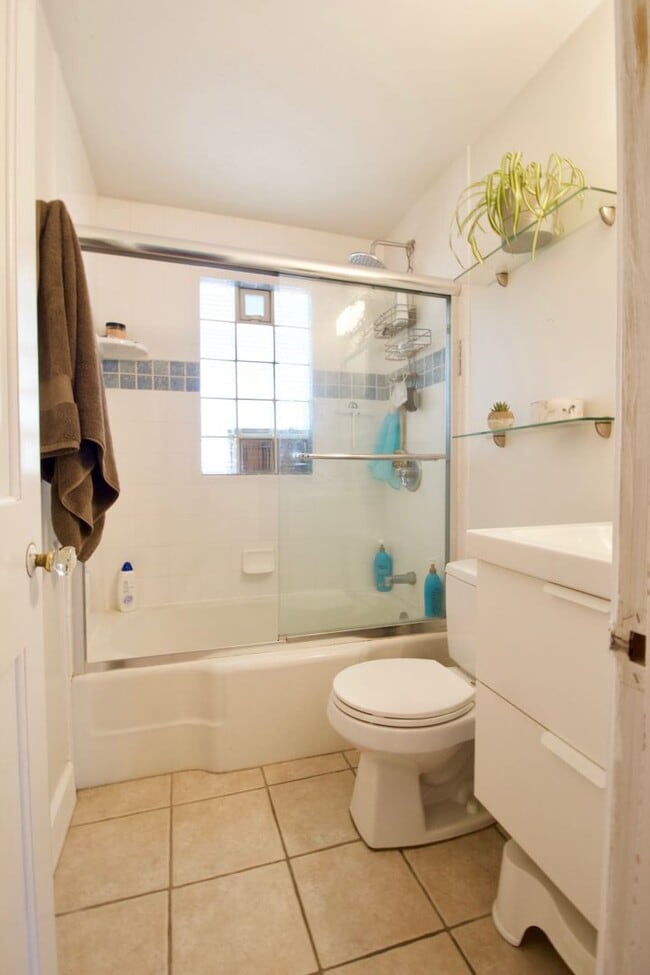 Building Photo - Sunny Sunnyside Bungalow with Finished Basement & Private Backyard Retreat