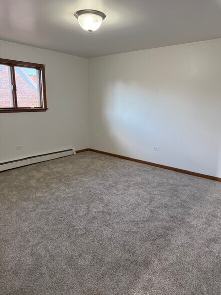 Building Photo - 2442 N 77th Ct