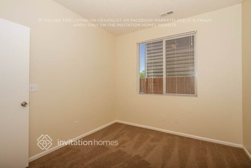 Building Photo - 1044 Clogger Ln