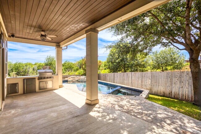 Building Photo - 8881 Highland Dawn