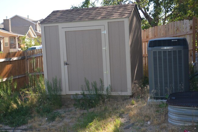 Building Photo - Spacious Sundown 4BD Home on Corner Lot – ...