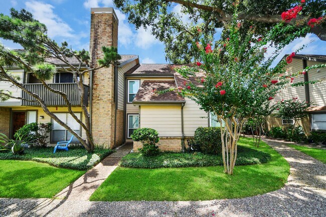 Building Photo - 742 Country Pl Dr