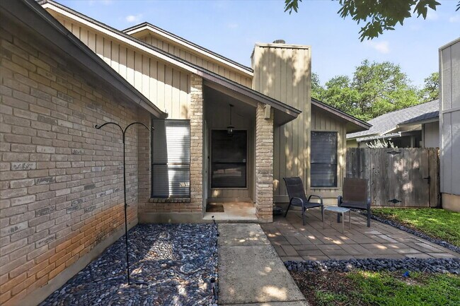 Building Photo - Updated One Story Home in Morning Glen