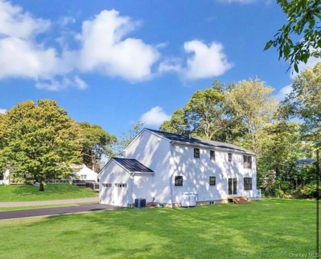 Building Photo - 34 Huyler Rd