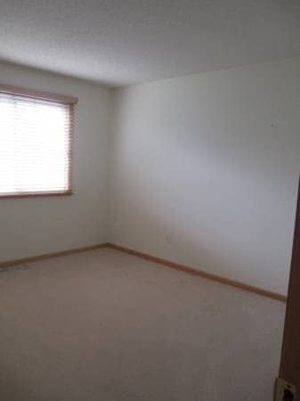 Building Photo - Spacious 2 Bedrm + Loft 2 Bath Townhome Available Now