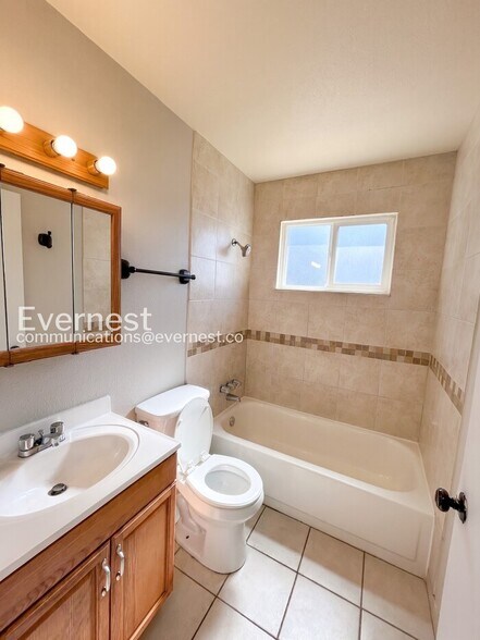 Building Photo - 4096 Colony Hills Cir