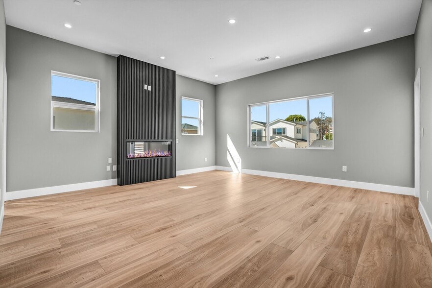 Main Bedroom - 2124 W 238th St