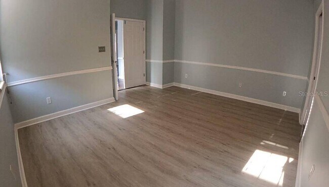 Building Photo - 14321 Mandolin Dr