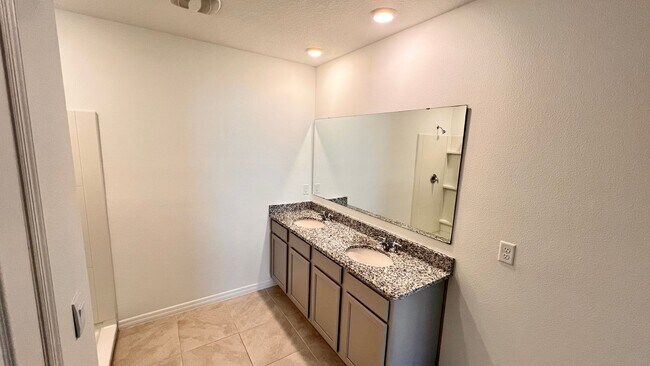 Building Photo - Spacious 3 Bedroom / 2 Bathroom Home in Mt Dora’s Timberwalk Community – AVAILABLE NOW!