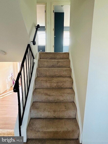 Building Photo - 7 Elk Ln