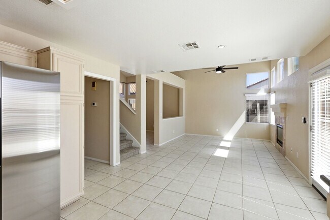 Building Photo - 4 bedroom with NO HOA! New Appliances & New Carpet!