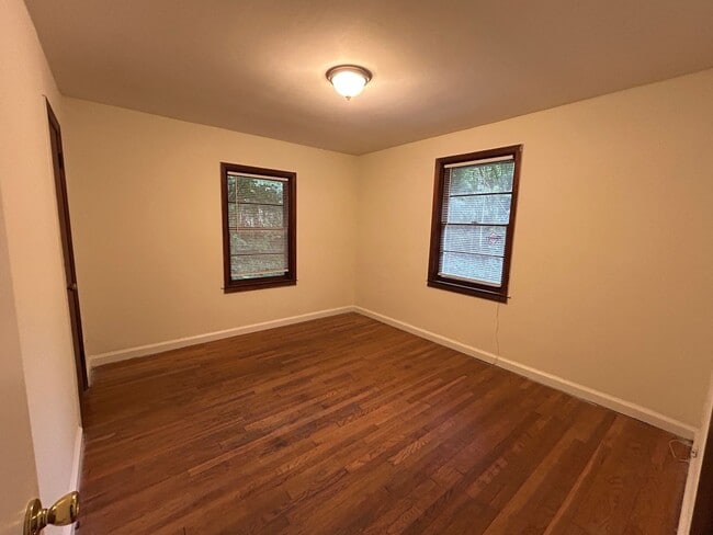Building Photo - Brick Ranch on Unfinished Basement