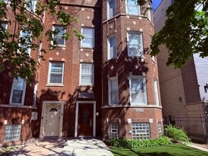 Building Photo - 6649 S Drexel Ave