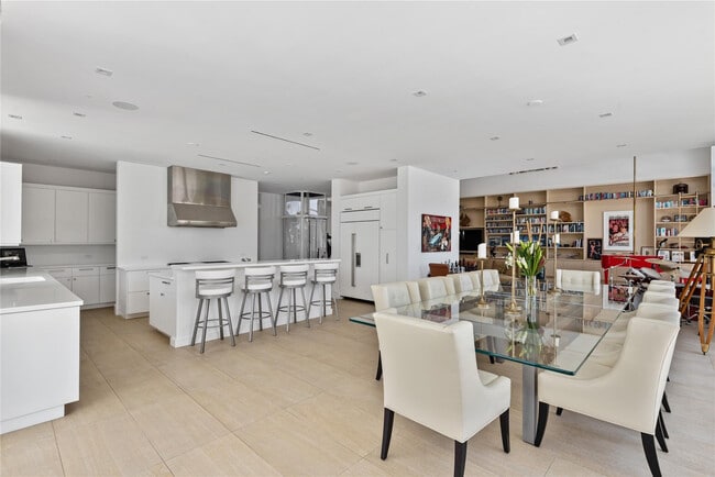 Building Photo - 500 Isle of Capri Dr