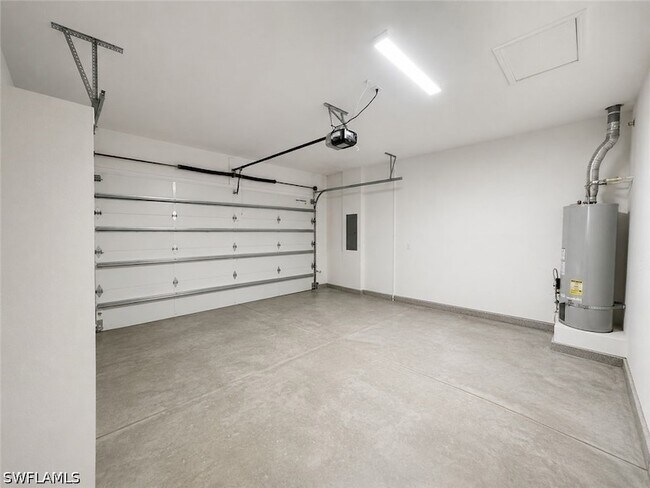 Building Photo - 20202 Ainsley St