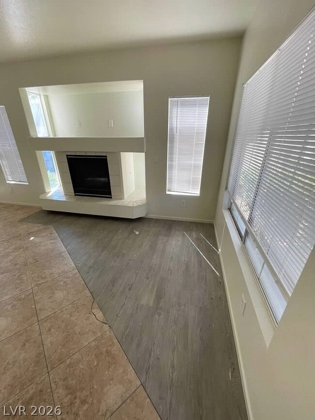 Building Photo - 8829 Cornwall Glen Ave