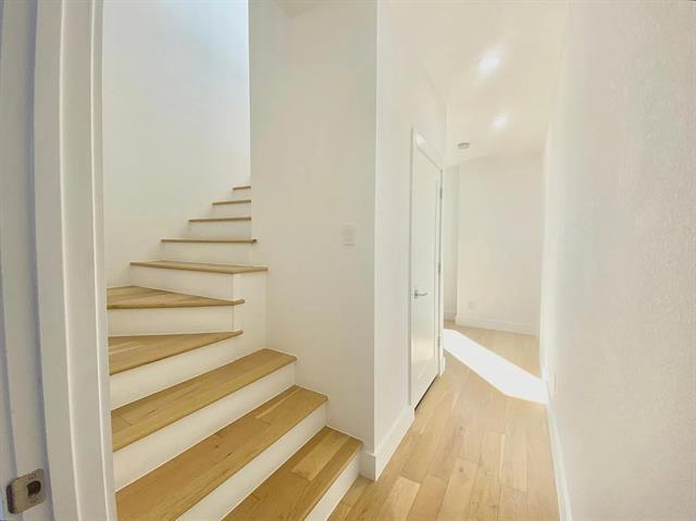 Building Photo - 4223 Delano Pl