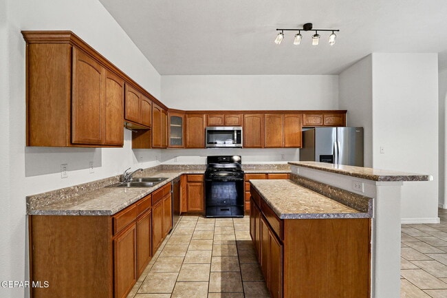 Building Photo - 3141 Fury Point Pl