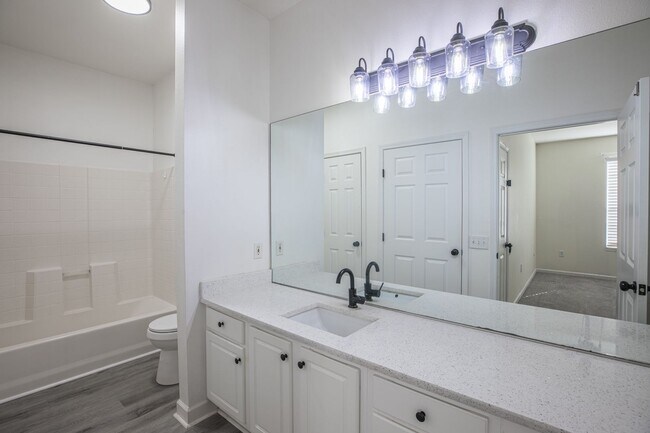 Building Photo - Stone Bridge