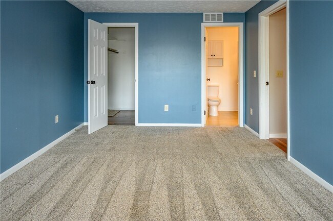 Building Photo - 808 Eastbrooke Ln