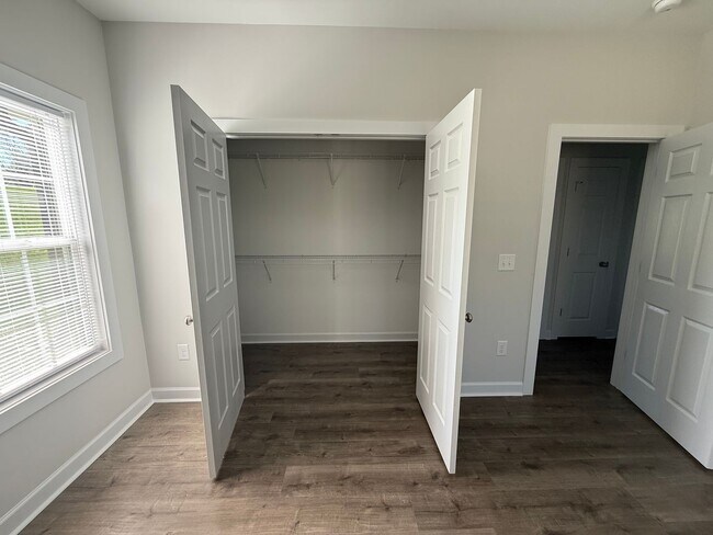 Building Photo - Three bedroom, 2 bath house in Graham-newly constructed!