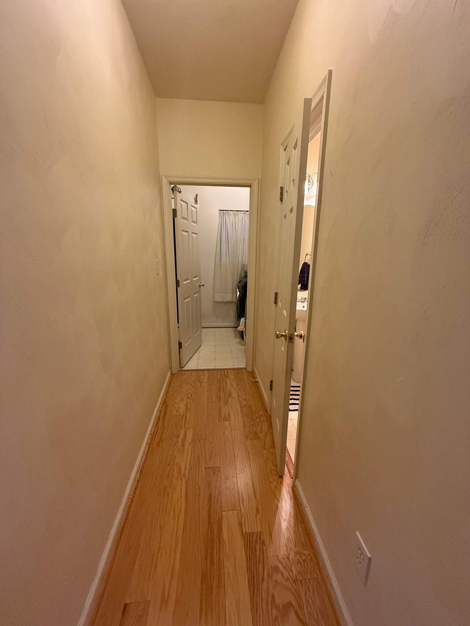 Corridor - 1308 Crosswood Ln