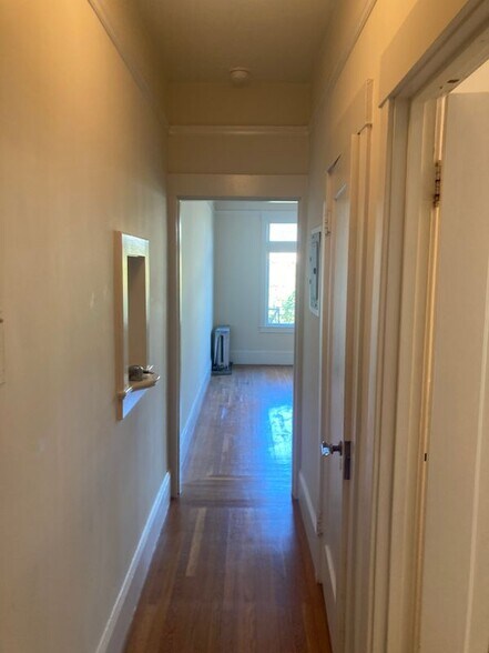 Building Photo - 2255 Market St