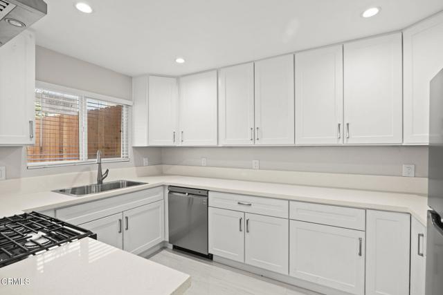 Building Photo - 4931 Catamaran St