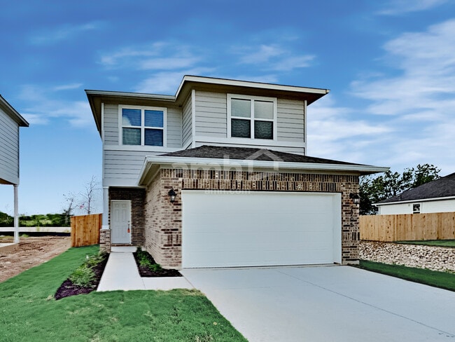Building Photo - 2706 Lillybrook Ln