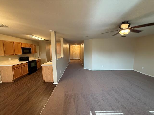 Building Photo - 1028 Wild Horse Way