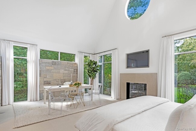 Building Photo - 7 Rolling Wood Ln