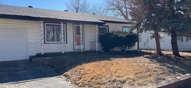 Building Photo - Treynor 2 Bedroom House