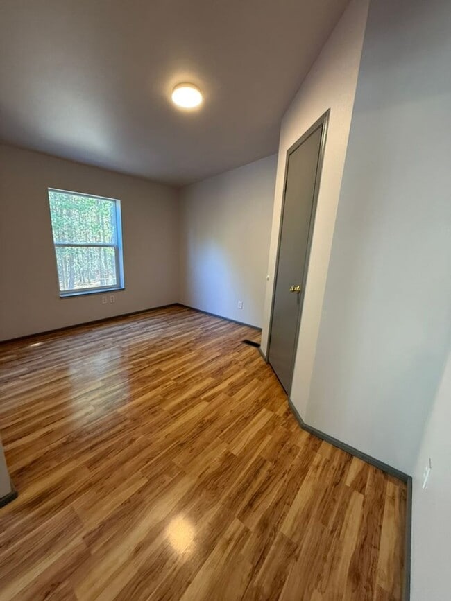 Building Photo - Peaceful 2-Bedroom with Den Home on Over a...