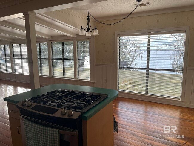 Building Photo - 6621 Purvis Rd