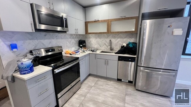 Building Photo - 1332 Bergen St